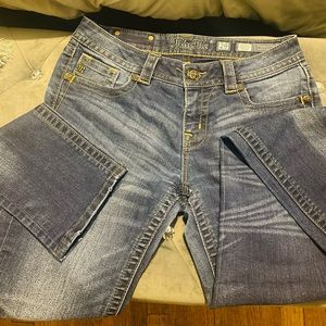 Women Denim’s Miss Me Jeans size 29!